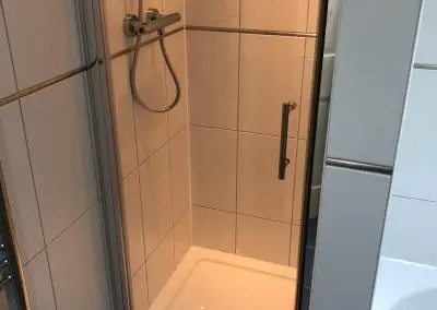 Paisley bathroom fitter